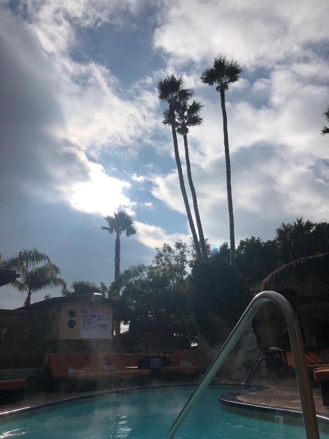 Sea Mountain Nude Resort & Spa Hotel - Adults Only Desert Hot Springs Exterior photo