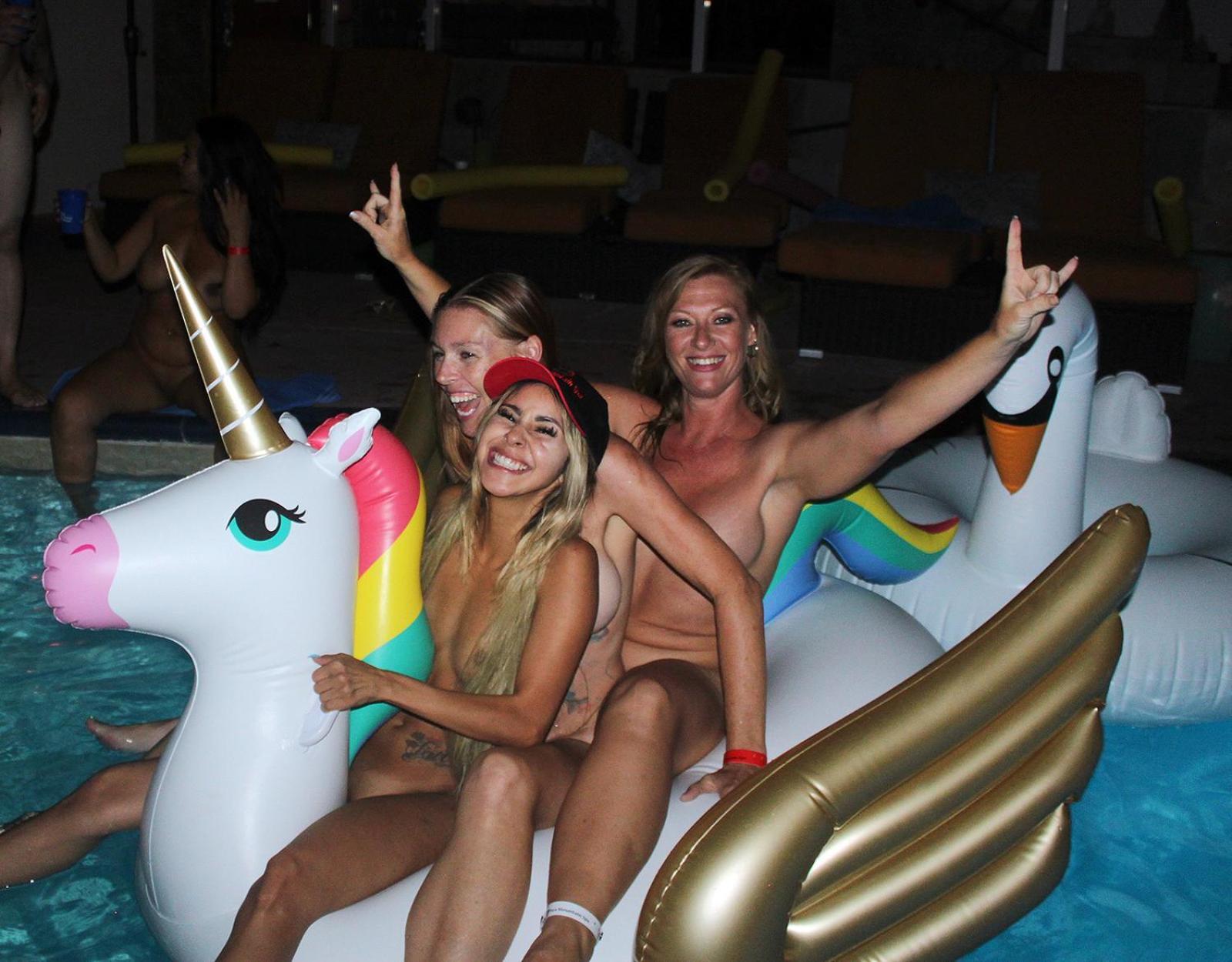 Sea Mountain Nude Resort & Spa Hotel - Adults Only Desert Hot Springs Exterior photo